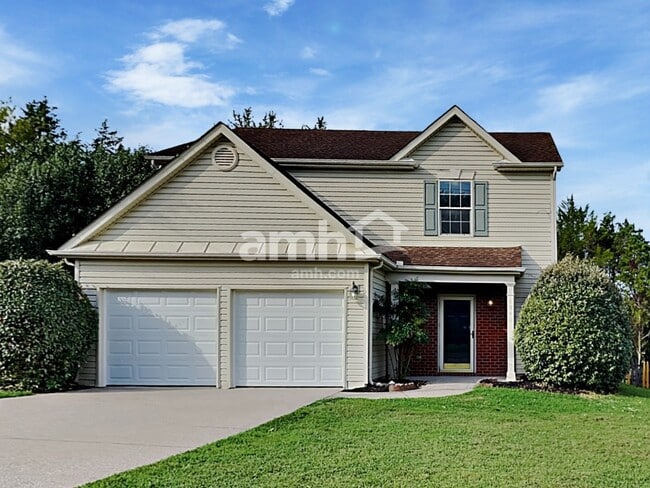 Building Photo - 1540 Cardinal Ln
