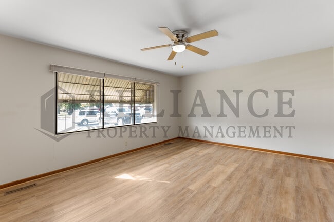 Photo - 2532 N Amidon Ave