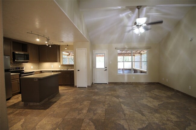 Photo - 16405 Sun View Ln