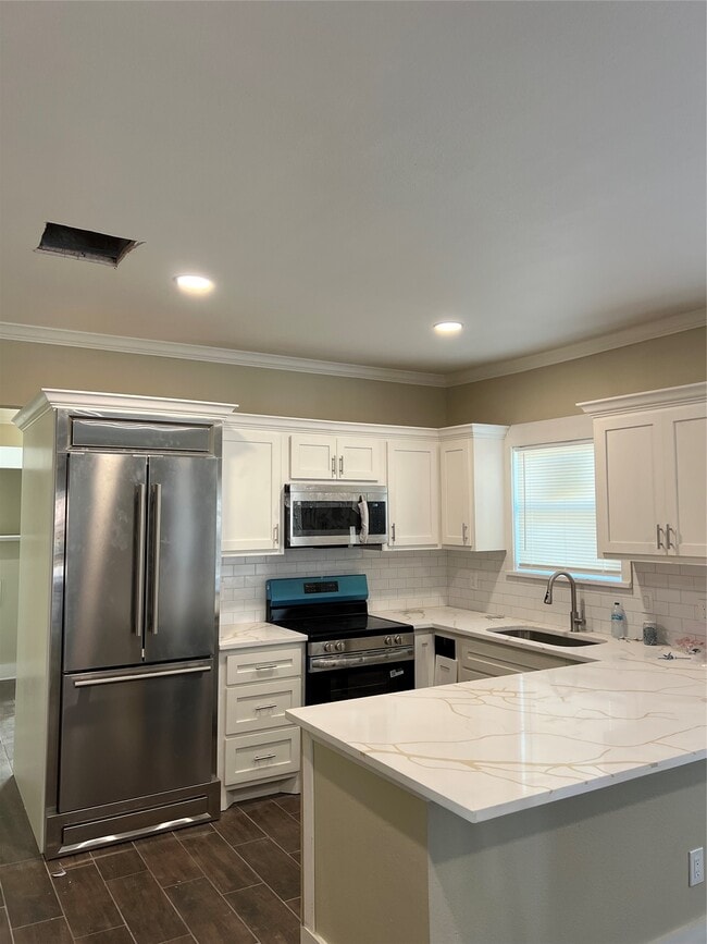 Photo - 1148 Panama St