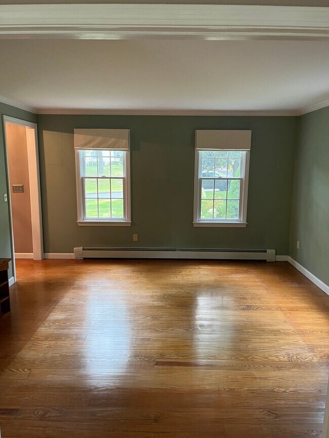 8 Bottom Ln Rental For Rent in Sandwich, MA