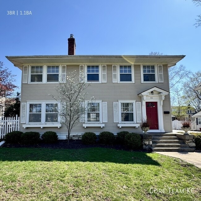 Building Photo - 411 W 60th Terrace