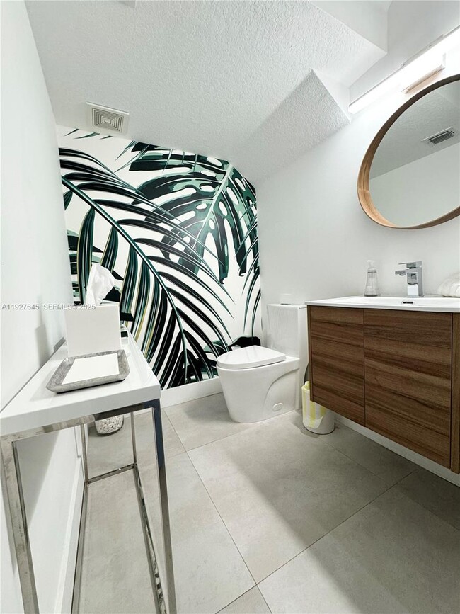 Photo - 13017 Riverwalk Cir S