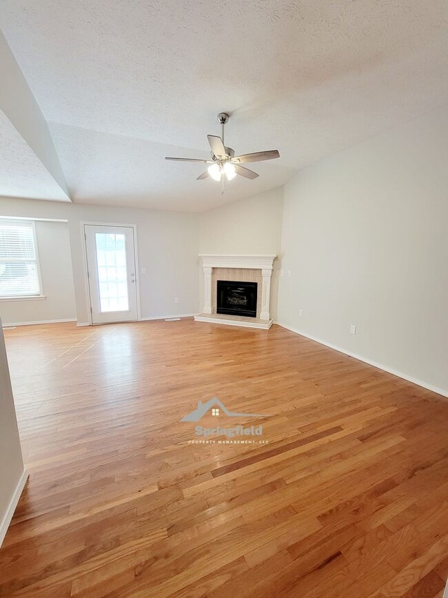 LocationLocation; McBride / Wilson, Kicka... Rental House Rental in