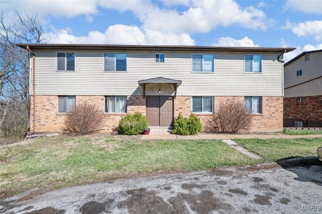 Building Photo - 22 E Rock Creek Manor Rental
