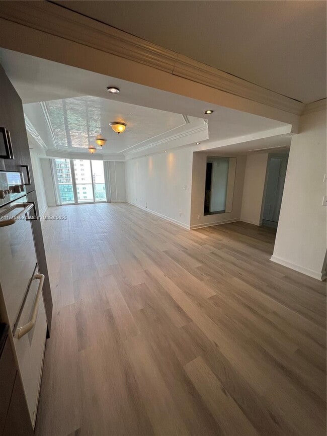 Building Photo - 19380 Collins Ave Unit 1402 Rental