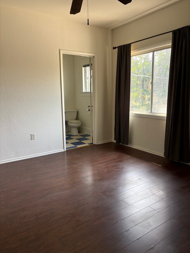 Photo - 2620 Idell St Unidad 2622 1/2