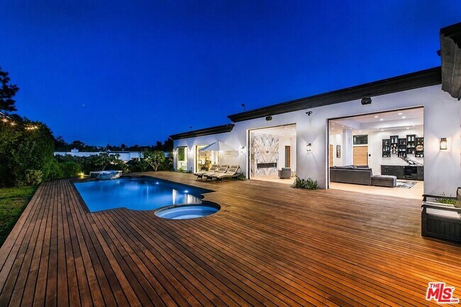 Photo - 16341 Sloan Dr
