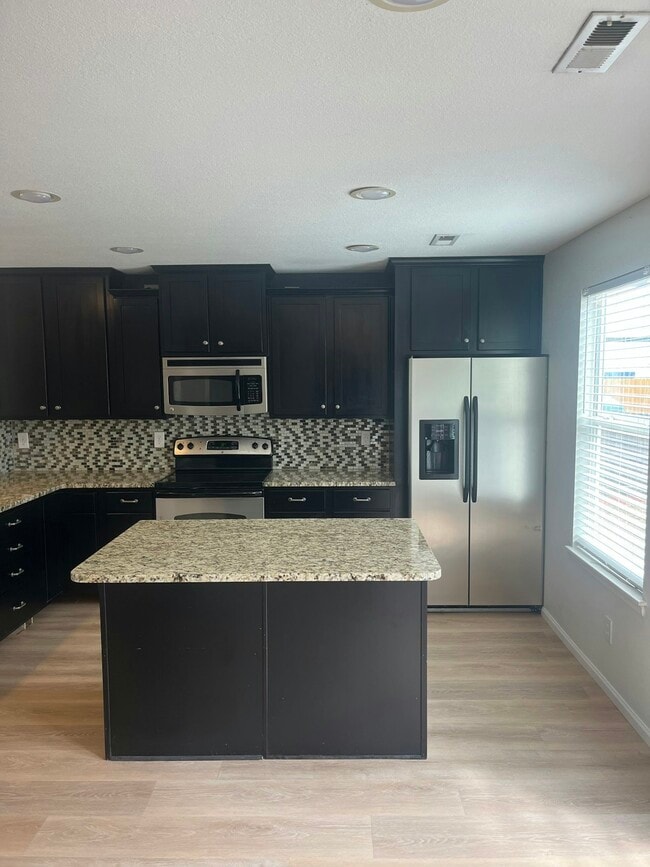 10418 Forester Pl