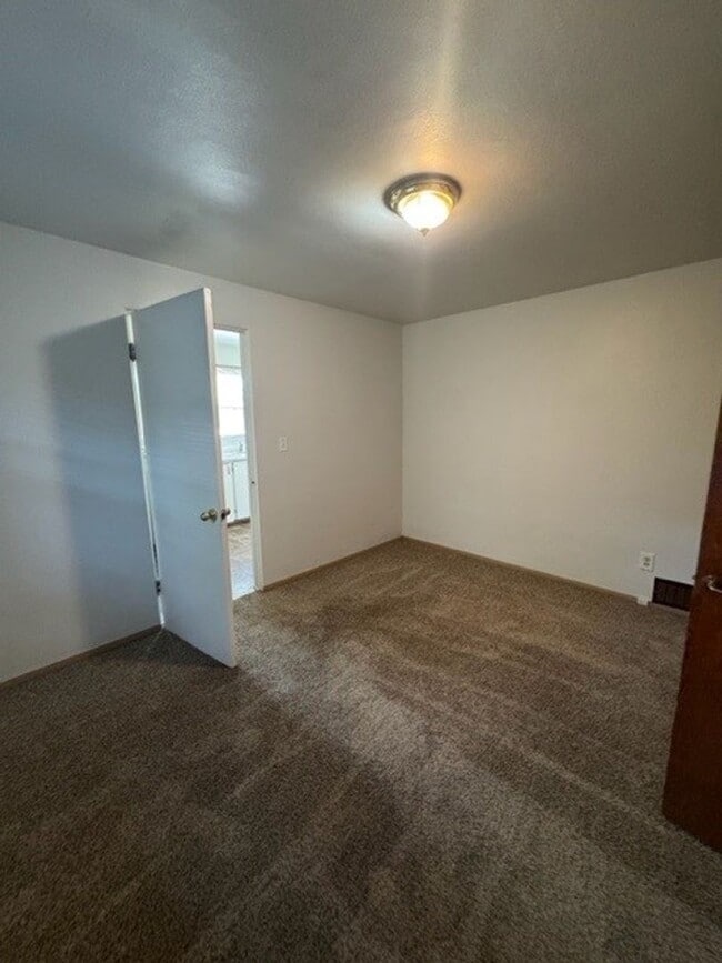 Photo - Jean Street 4 Plex Unit 2413