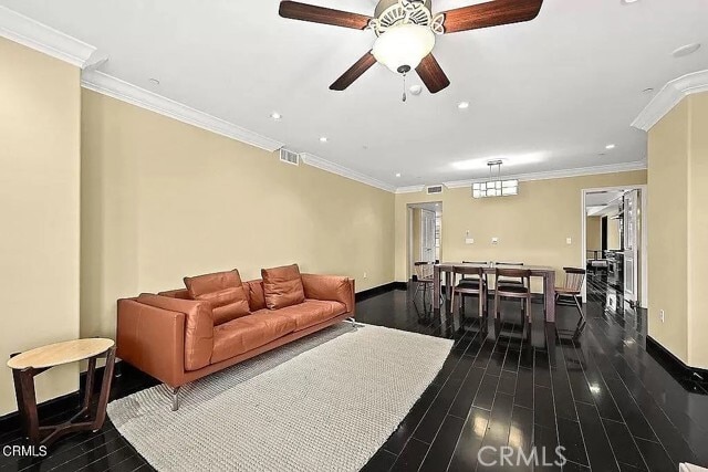 Photo - 155 Cordova St