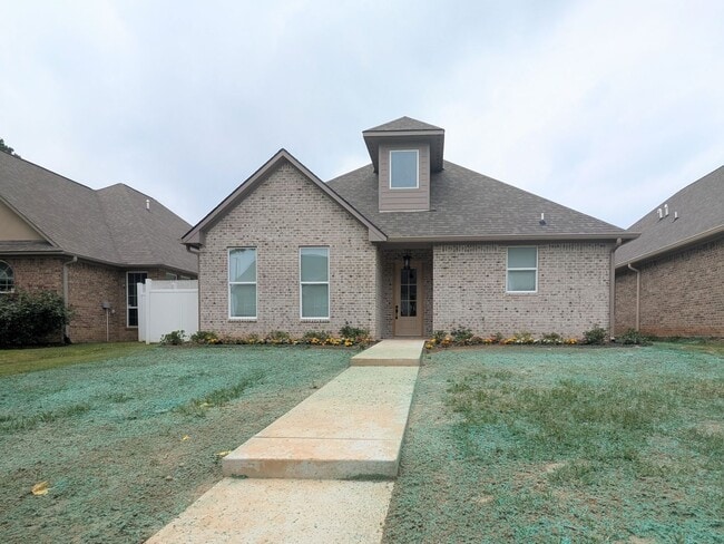 New Construction Home in Pleasant Grove - New Construction Home in Pleasant Grove