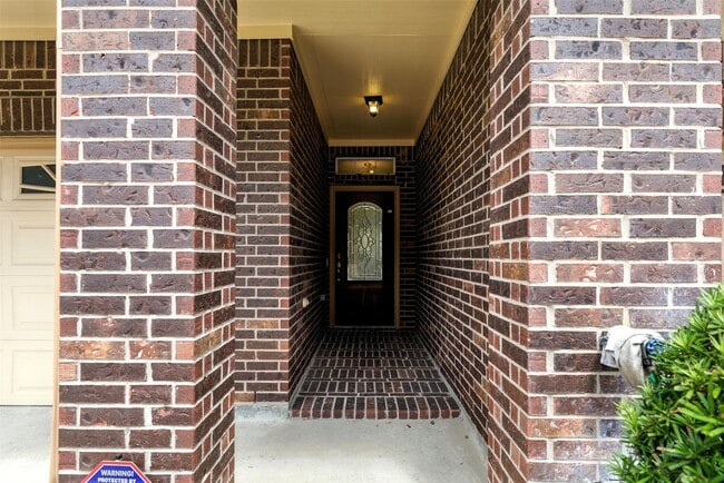 Photo - 8904 Clovermist Dr
