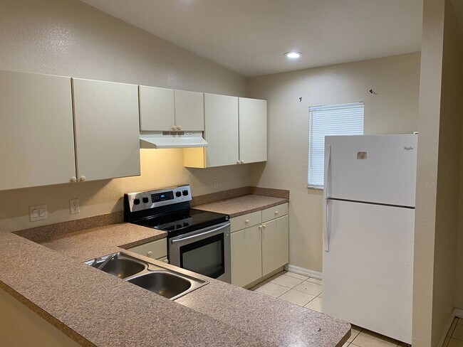 Photo - 1416-1418 W 12th St Unit 1418 W 12th St.