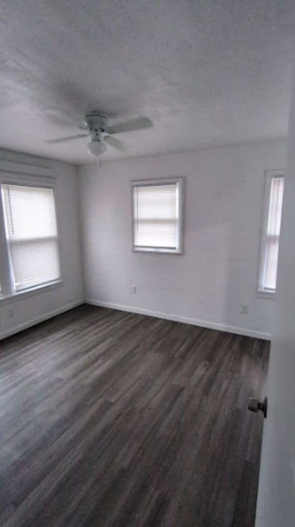 Photo - 135 SE 45th St Unit Apt B