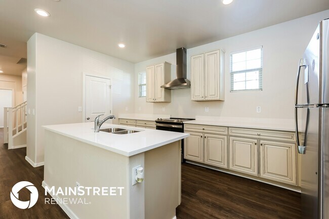 Photo - 16603 W Sierra St