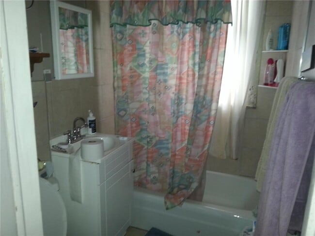 Photo - 1099 17th Ave SE