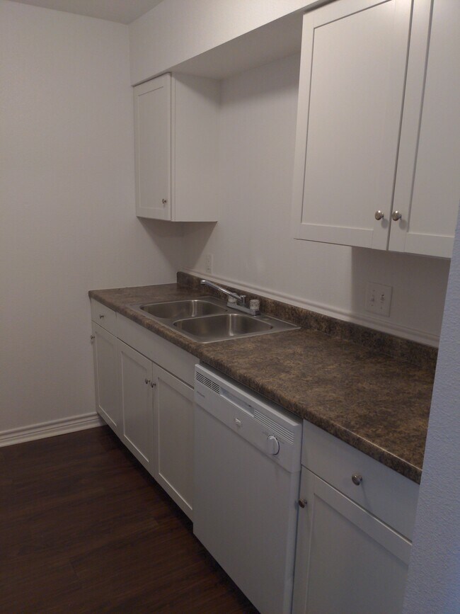 Photo - American Village Apartments