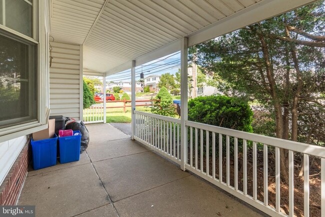 Photo - 13032 Worthington Rd