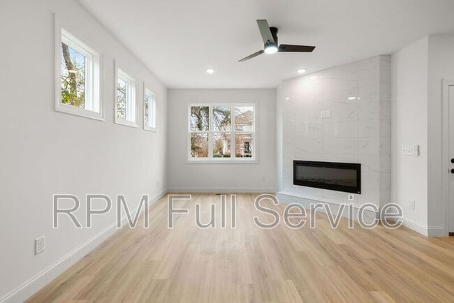 Photo - 2109 14th Ave N