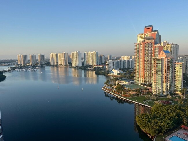 Photo - 3530 Mystic Pointe Dr Unidad 2504