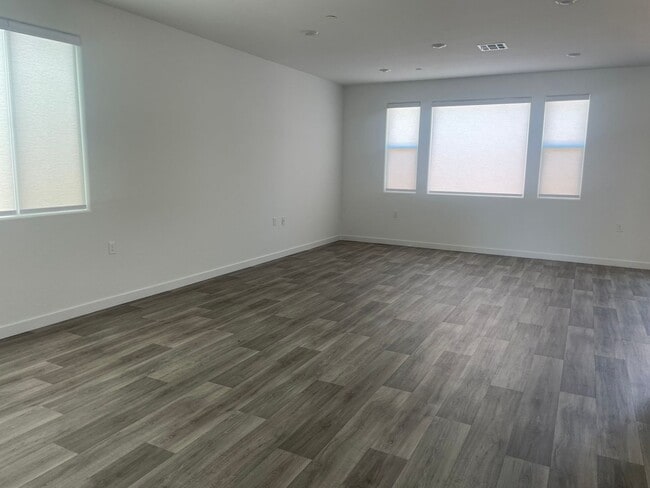 Photo - Modern Single-Story Home with Open Layout and Expansive Views