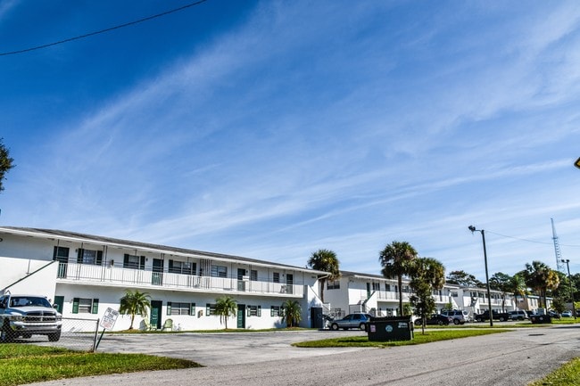 Louisiana Apartments