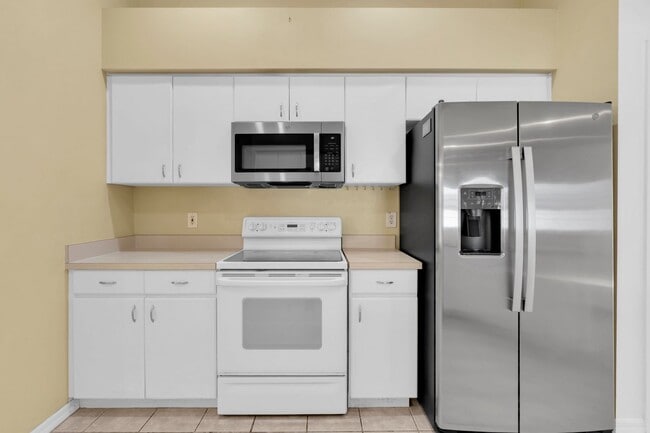 Photo - Large Spacious 4 bedroom 2 bath