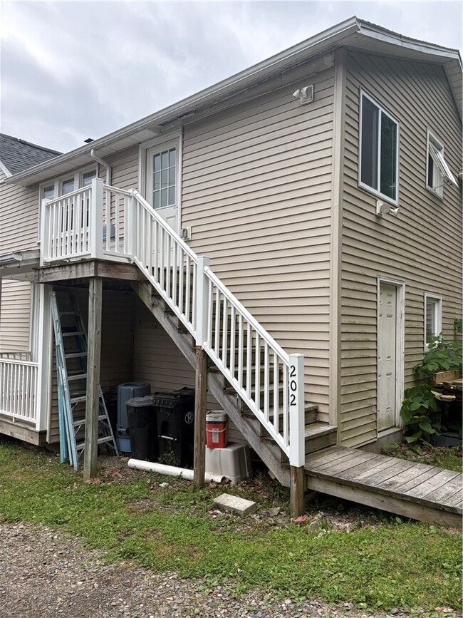 Photo - 10647 Pinewood Ave