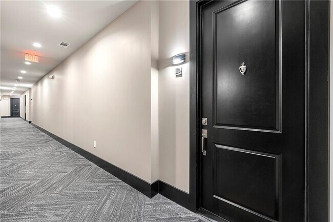 Photo - 6890 Peachtree Dunwoody Rd NE Unit 301