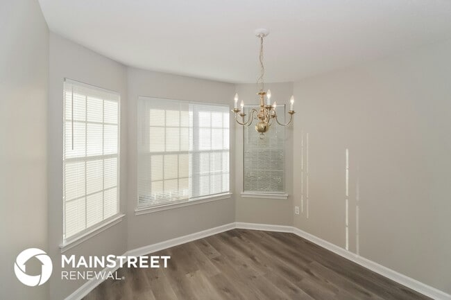 Photo - 1616 Camille Way