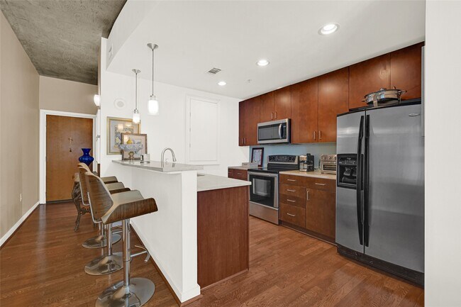 Photo - 5925 Almeda Rd Unidad 10908