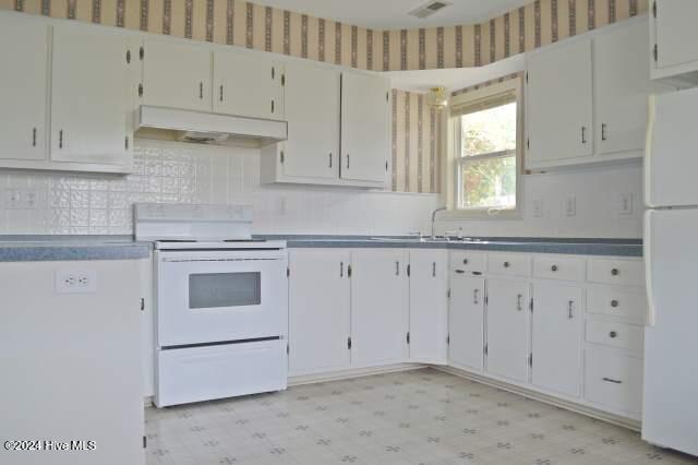 Photo - 2209 Bay St