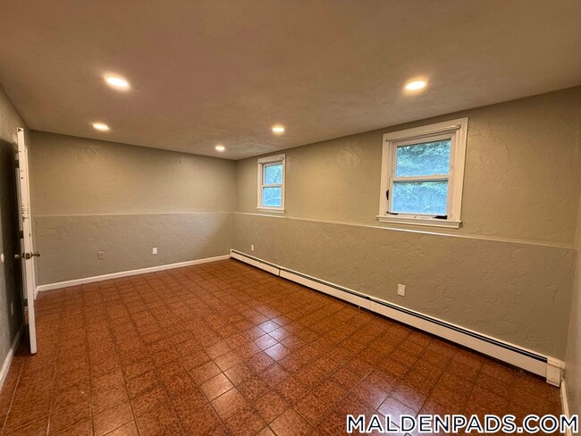 Photo - 37 Forest St