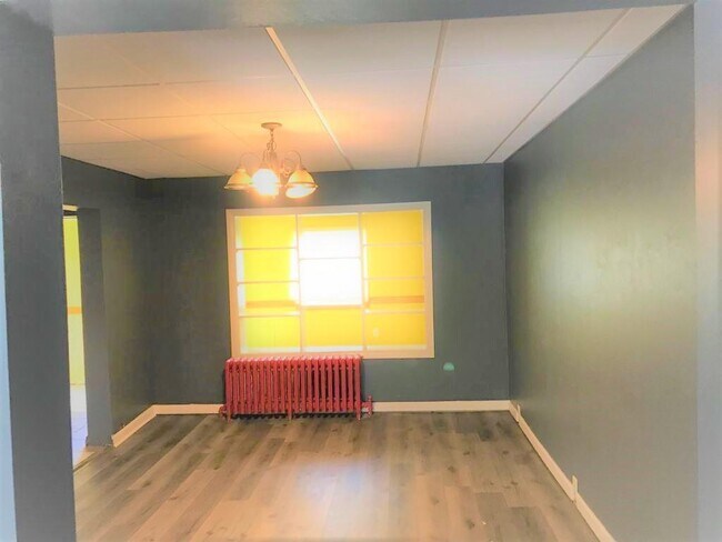 Photo - Birmingham Avenue 201