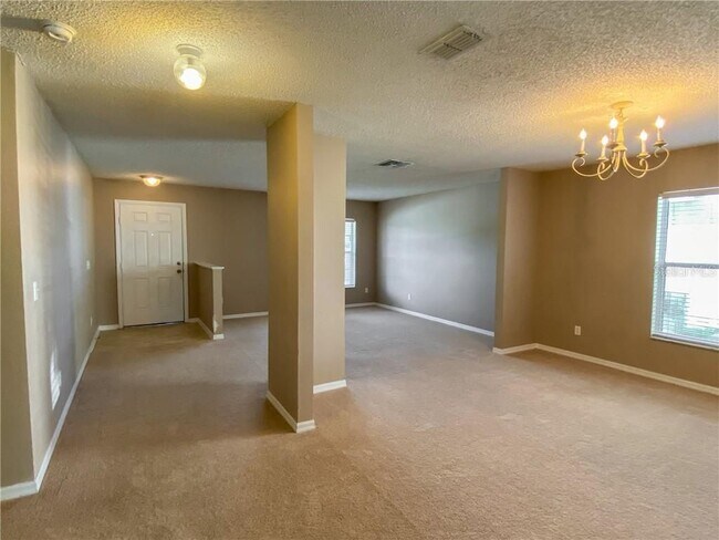 Photo - 932 Horseshoe Falls Dr