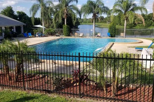 Piscina (vecindario) - 9326 Bud Wood St