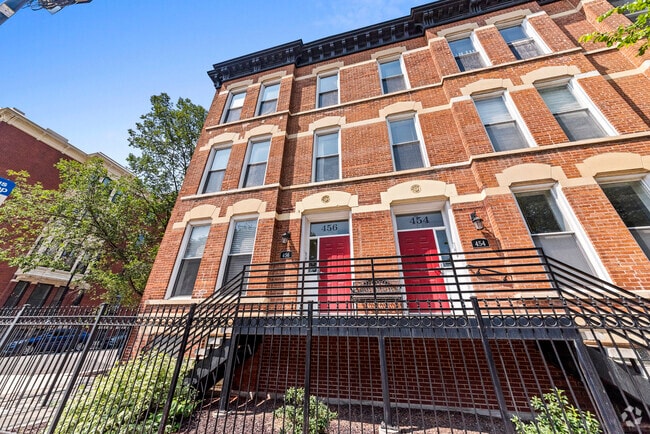Building Photo - 456 W Armitage Ave Unit 2 Rental