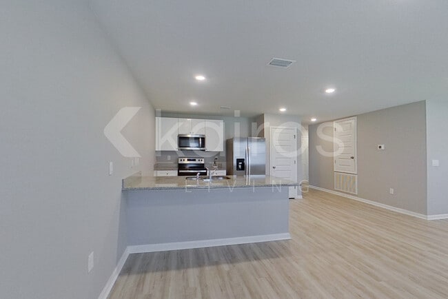 Photo - 4660 Malay Cir