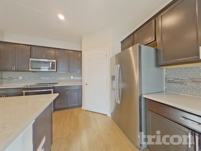 Photo - 7405 Fraser Cir