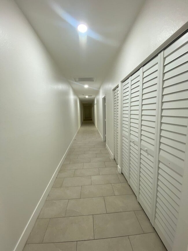Photo - 2594 NW 20th St Unit 2