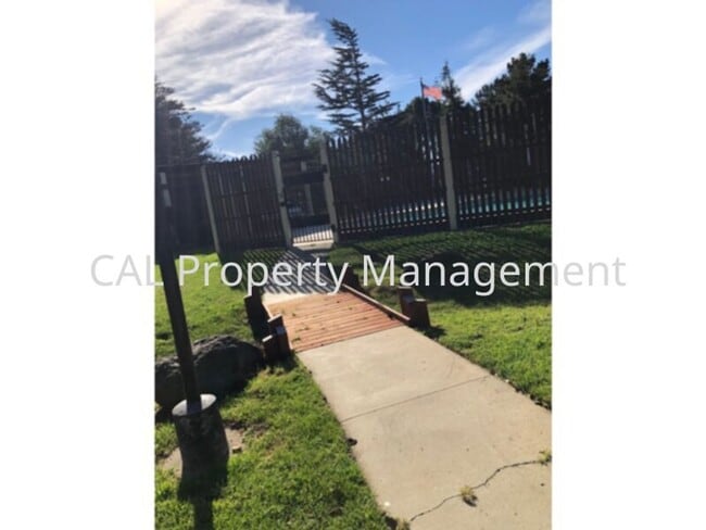 Photo - Condo for rent in North Salinas!