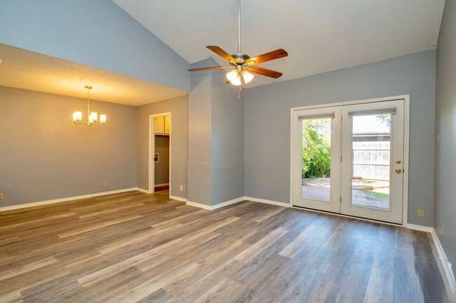 Photo - Fully Remodeled Townhome with Loft and Pri...