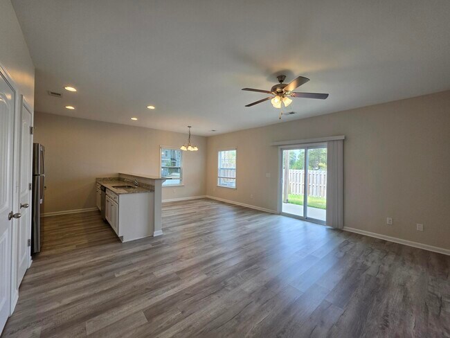 Photo - 2969 Old Field Rd