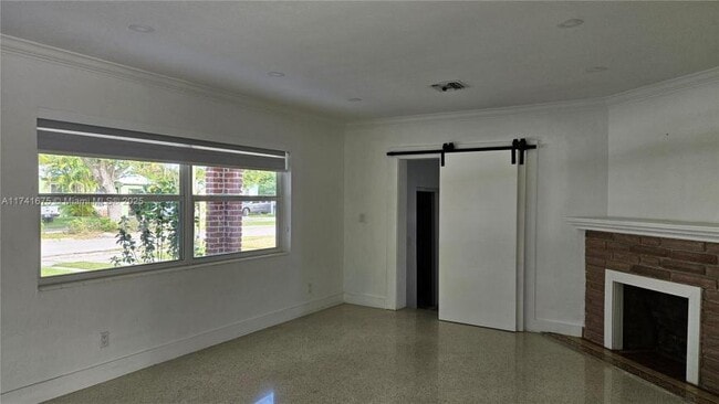 Photo - 3 bedroom in Hollywood FL 33020