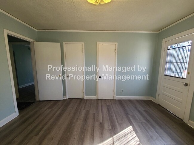 Photo - 1535 Jackson Ave Unit GETTY 1535