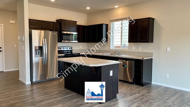 Photo - Welcome to Your 4-Bedroom Dream Home in Puyallup!