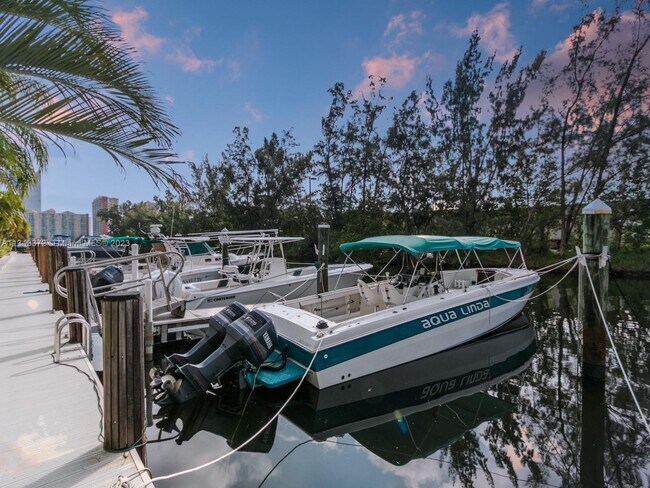 Photo - 3772 NE 166th St