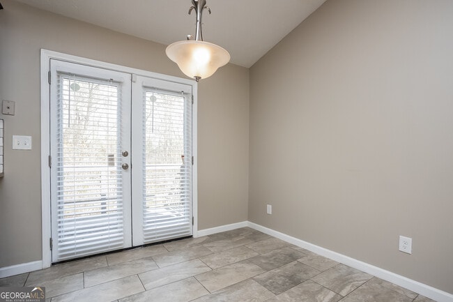 Photo - 7076 Shenandoah Trail