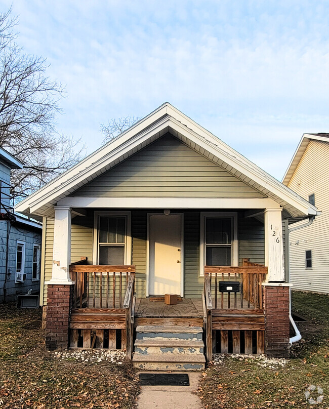 Building Photo - 126 Niagara St Rental